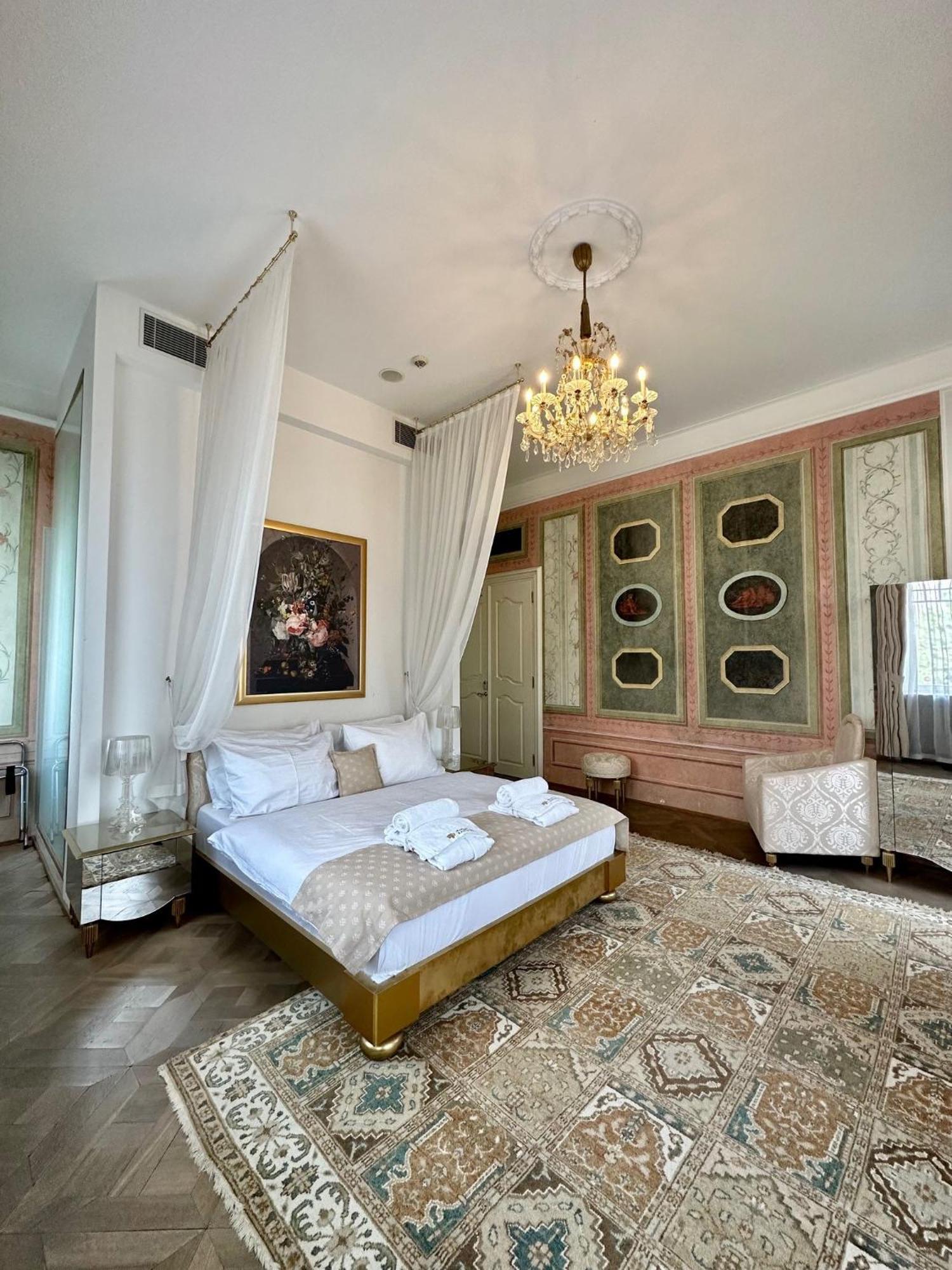 Art Hotel Kastiel Tomášov Esterno foto